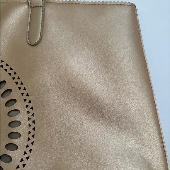 Neiman Marcus Gold Tone Lazer Cut Tote Bag - Some marks see photos - Picture 2 of 7